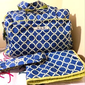Jujube diapers bag with change pad and long strap